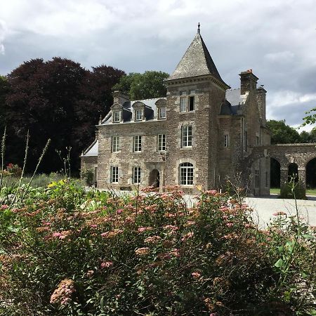 Chateau Ville Voisin Augan Bagian luar foto