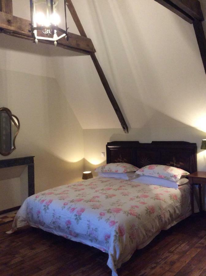 Chateau Ville Voisin Augan Bagian luar foto