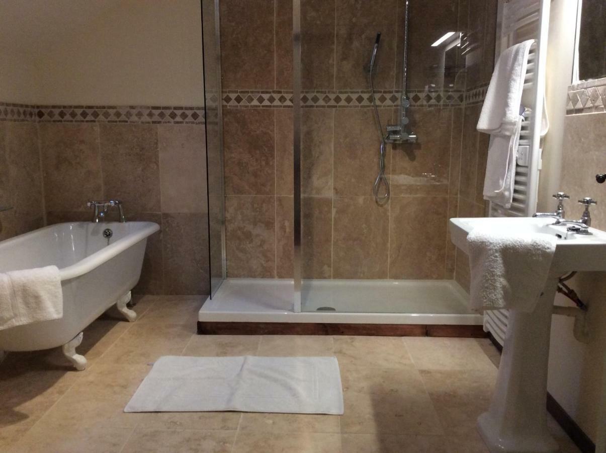 Chateau Ville Voisin Augan Bagian luar foto