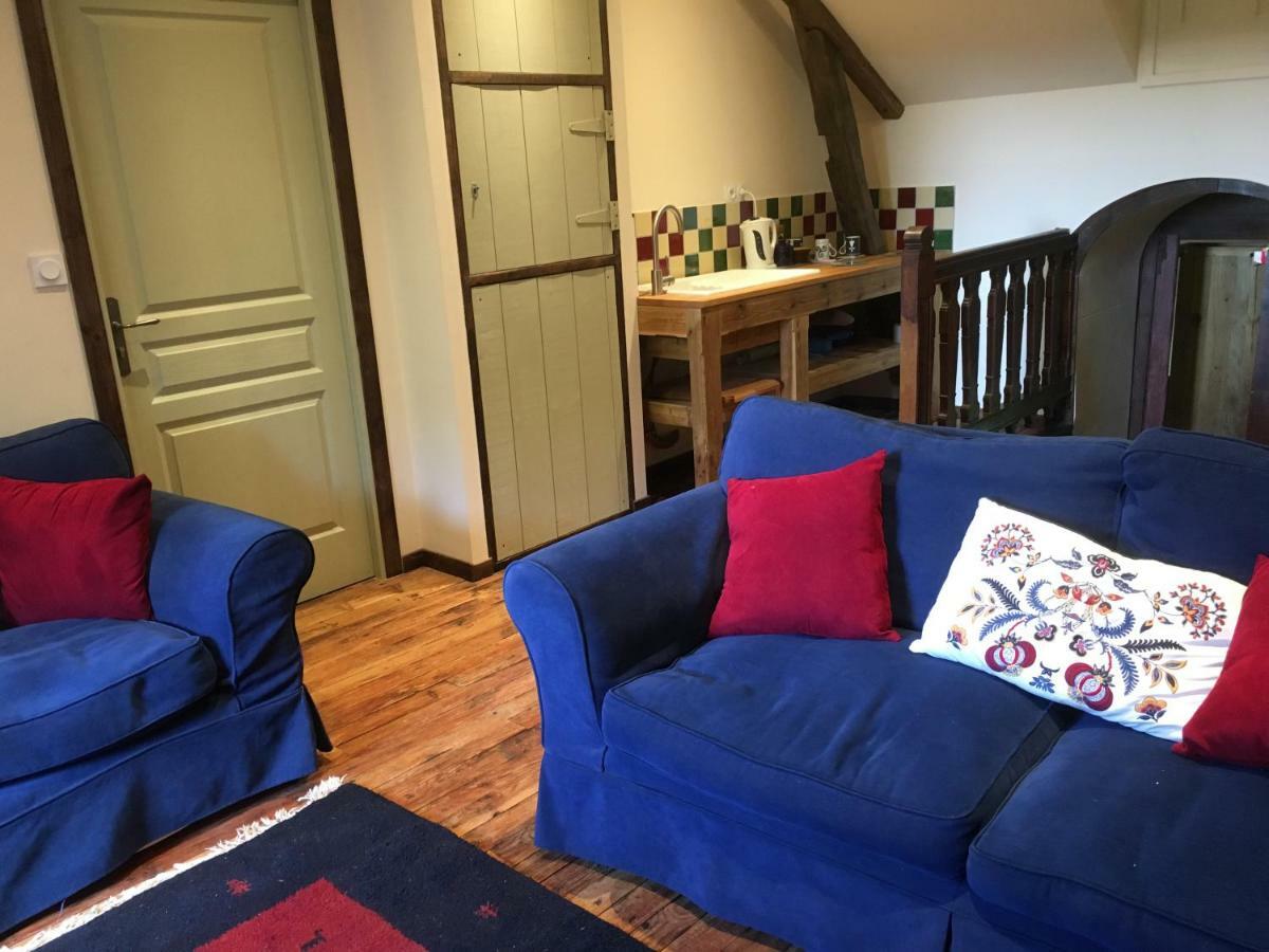 Chateau Ville Voisin Augan Bagian luar foto